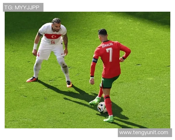 足球明星射门瞬间的完美动作解析与技巧分享